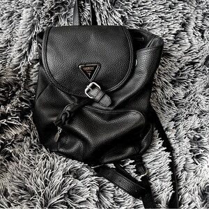 Black Guess back pack purse